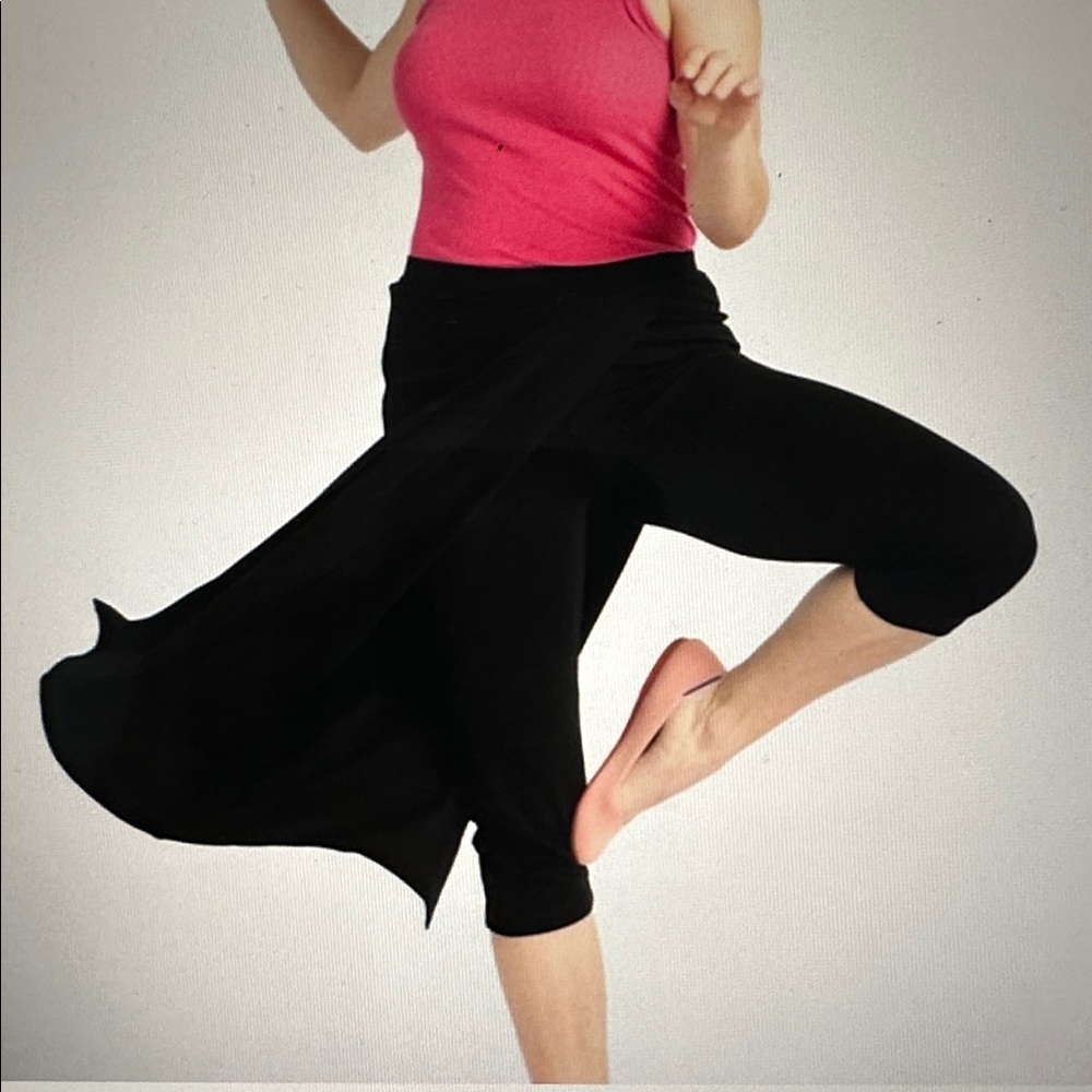 Betabrand Sassiest Skirt Skort Leggings Combo - Picture 2 of 10